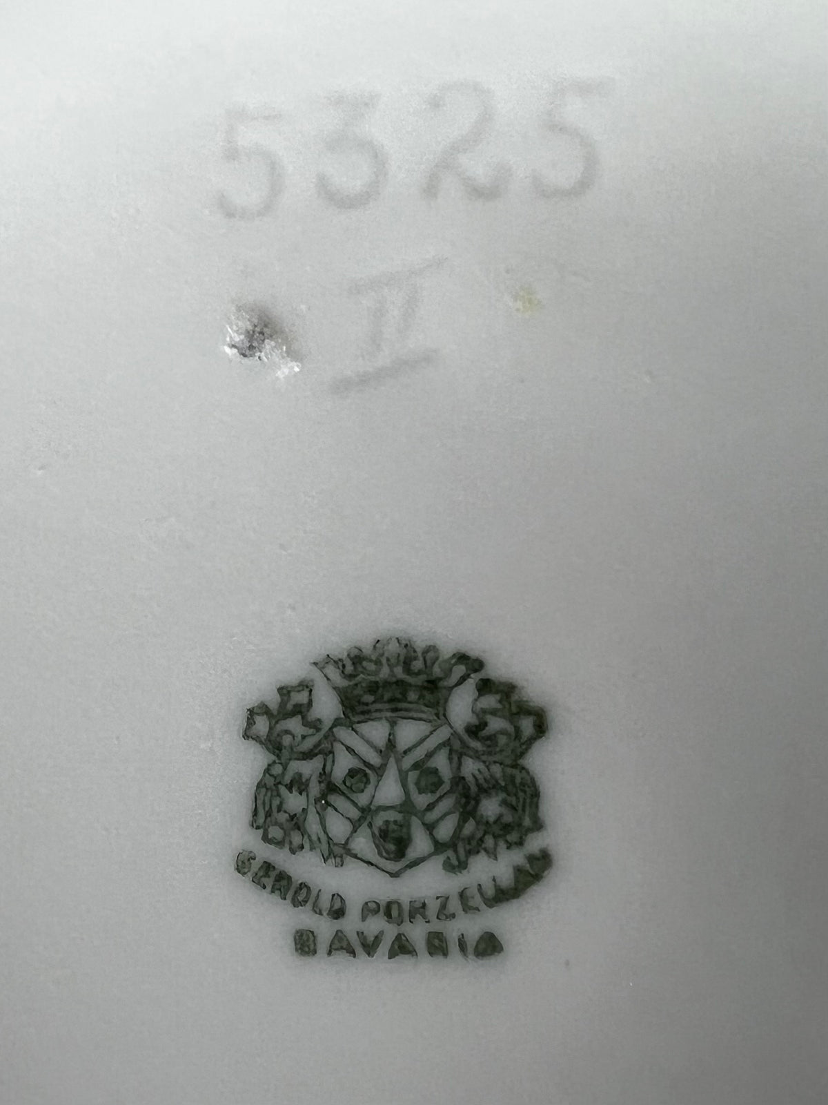     Gerold Porzellan Bavaria maker's mark and impressed 5325 II